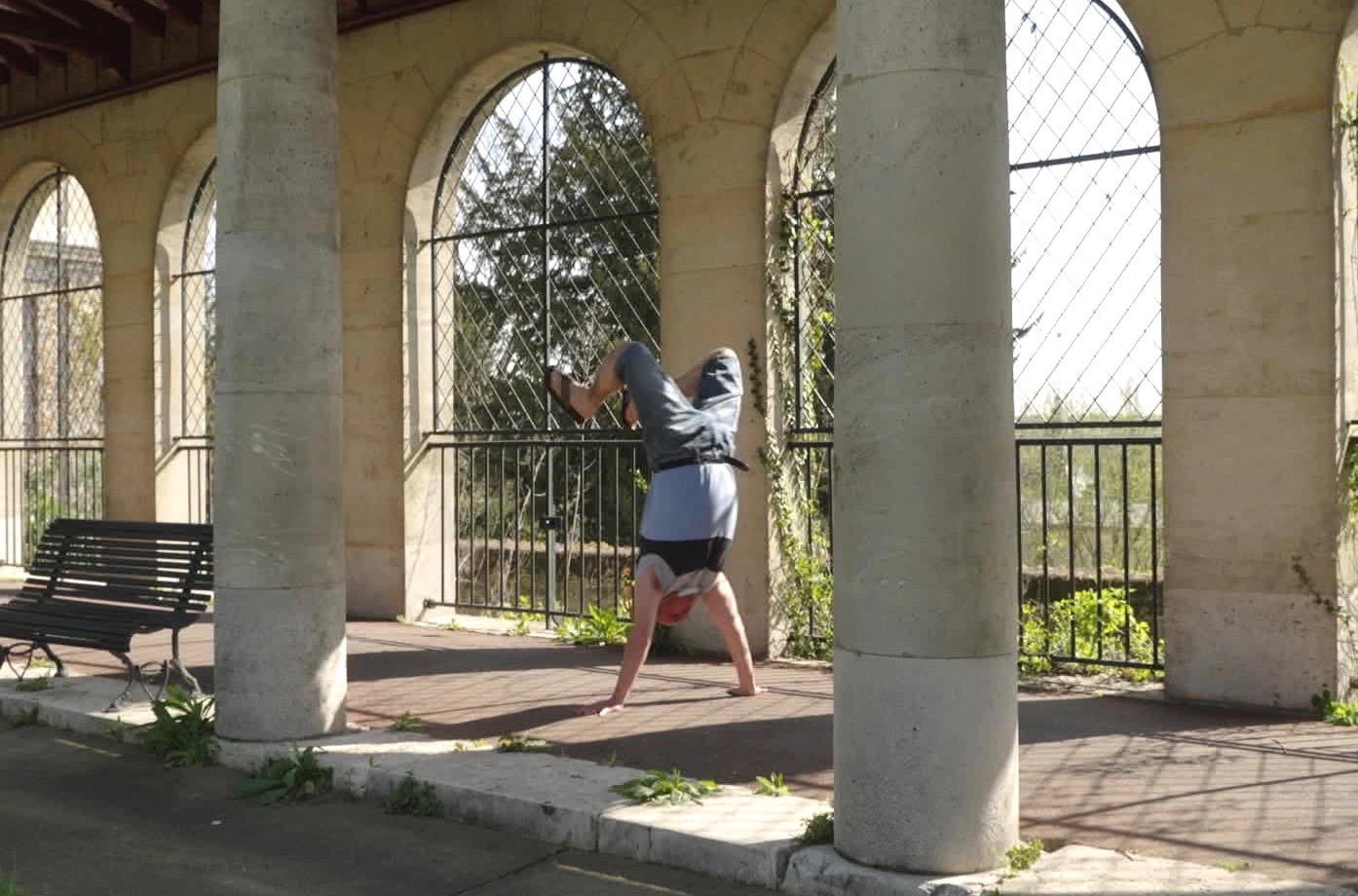 At Averroes & Rosa Parks - Nicolas Philibert