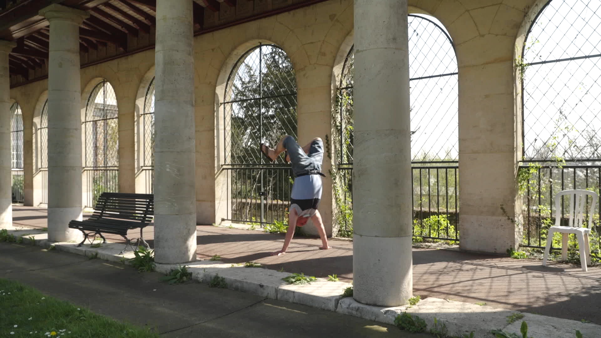 At Averroes & Rosa Parks - Nicolas Philibert