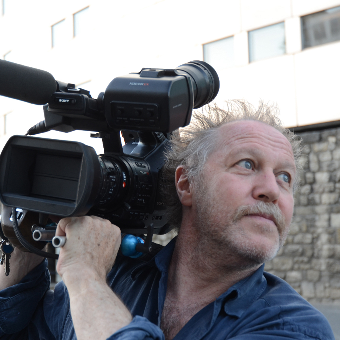 Contacts - Nicolas Philibert